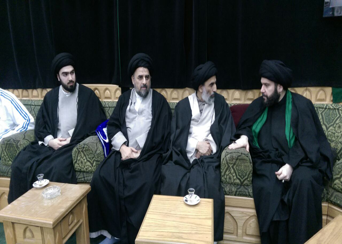 جانب من زوار الحسينية 2015